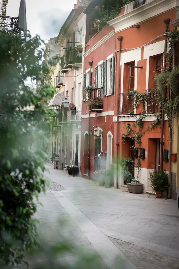 Villanova Sweet Home Cagliari 0*,  Italie